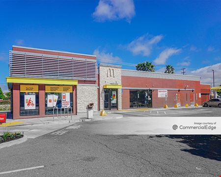 A look at Walgreens Plaza commercial space in Fremont