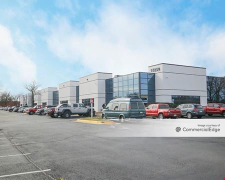 Dulles South Business Park - 14280-14290 Sullyfield Circle - Chantilly