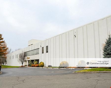 A look at 5 Sampson Street commercial space in Saddle Brook