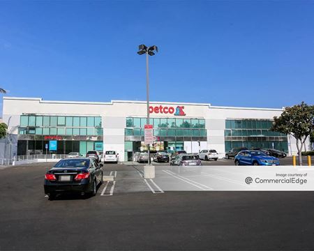 A look at 200 South La Brea Avenue Retail space for Rent in Los Angeles
