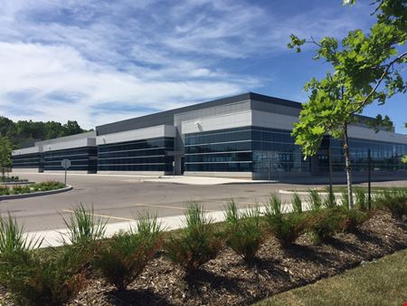 A look at Joshua Creek Corporate Centre commercial space in Oakville