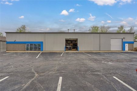 A look at 925 Boyson Ct commercial space in Hiawatha