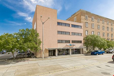A look at Downtown Office/Retail with 2 Parking Lots For Sale commercial space in Baton Rouge