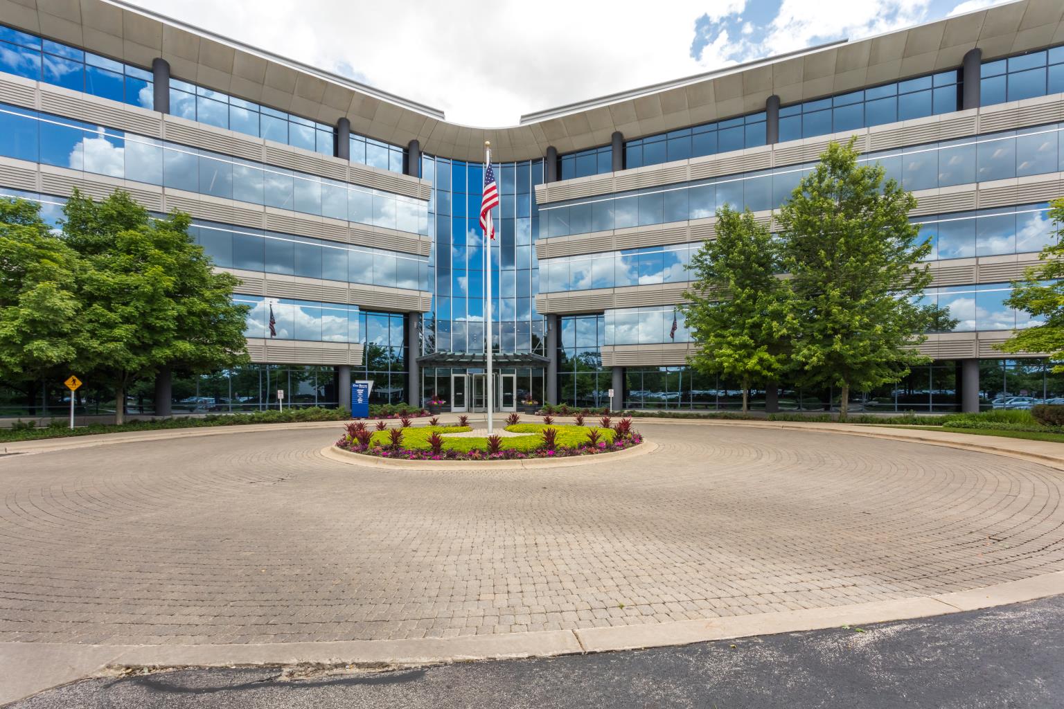 A look at 25% off Oak Brook Pointe Office space for Rent in Oak Brook