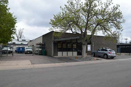 A look at 5,995 SF Office/Warehouse with 2,686 SF fenced yard commercial space in Englewood