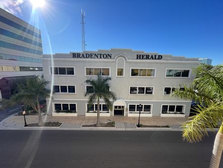 A look at Landmark Downtown Bradenton Office Building commercial space in Bradenton