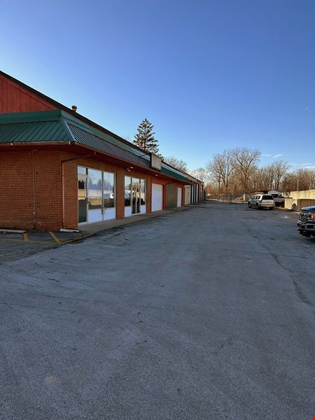 A look at 5445-5449 Secor Road commercial space in Toledo