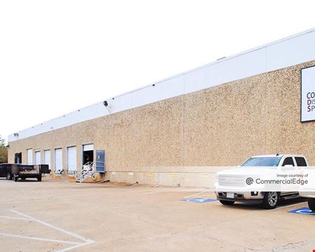 A look at Turnpike 1 & 8 commercial space in Dallas