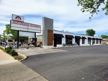 A look at Stabilized Multi-Tenant Strip Center commercial space in Lincolnwood
