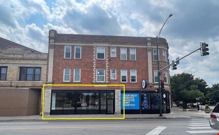 A look at 3774 n clark commercial space in Chicago