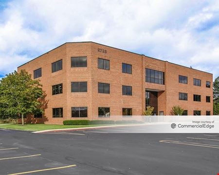 A look at 2725 South Moorland Road Office space for Rent in New Berlin