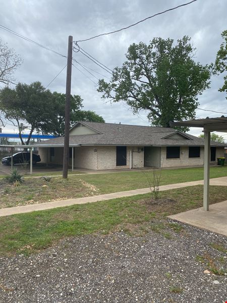 A look at 800 Pine Street commercial space in Hearne