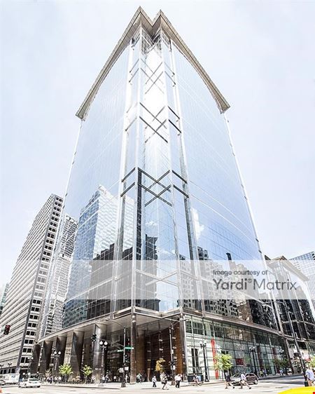 A look at Citadel Center commercial space in Chicago