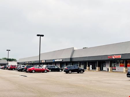 A look at COLUMBIA PLAZA - BATTLE CREEK commercial space in Battle Creek