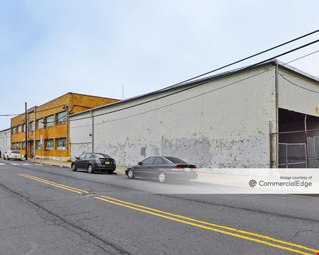A look at West Side Industrial Park Commercial space for Rent in Jersey City