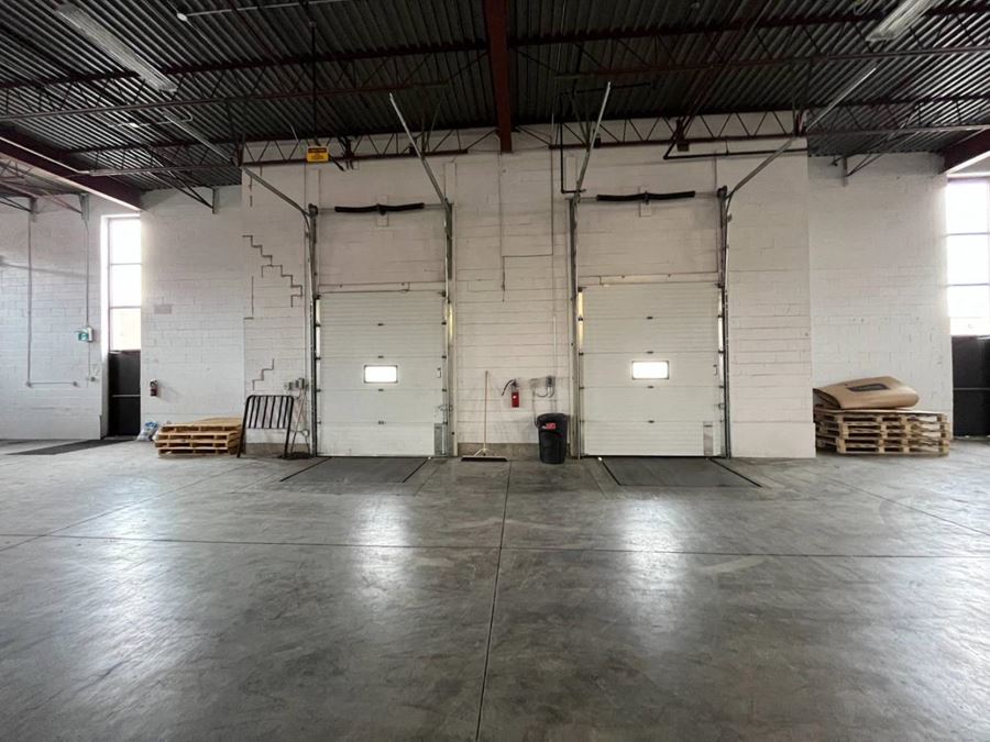 5k - 17.6k sqft industrial warehouse for rent in Mississauga