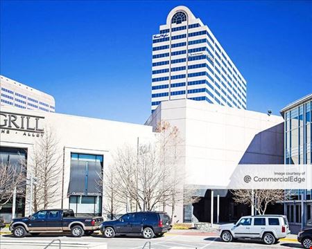 A look at One Galleria Tower commercial space in Dallas