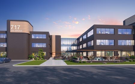 A look at 717 Office Parkway commercial space in Creve Coeur