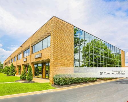 A look at Commonwealth Business Center - 11003 Bluegrass Pkwy Office space for Rent in Louisville