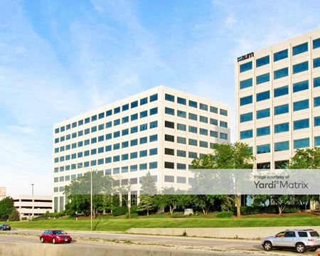 A look at Highland Pointe II Office space for Rent in Lombard