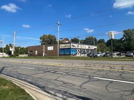 A look at 347-357 South Reynolds Road commercial space in Toledo