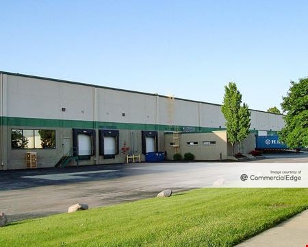 A look at 950 & 1000 Lunt Avenue commercial space in Elk Grove Village
