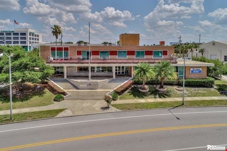 A look at Lakefront Corporate Office Commercial space for Rent in Lakeland
