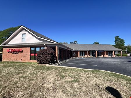 A look at 400 Southeast Main Street commercial space in Simpsonville
