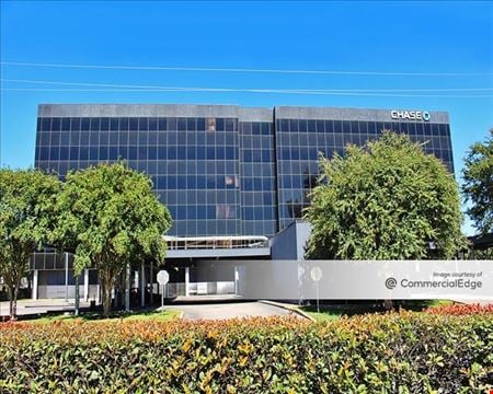 A look at 2900 Weslayan commercial space in Houston
