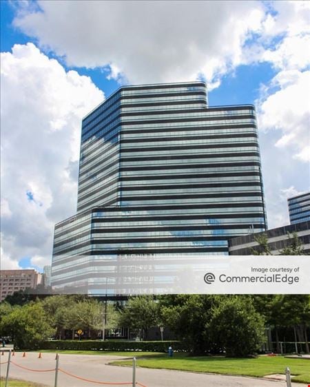 A look at Post Oak Central II commercial space in Houston