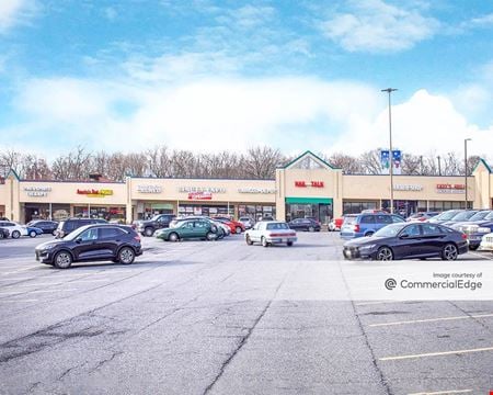 A look at Middlesex Shopping Center Retail space for Rent in Essex