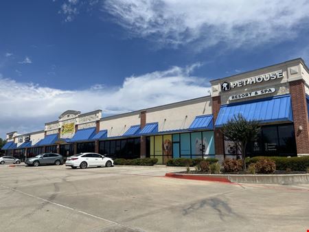 A look at 801 S Main St commercial space in Keller