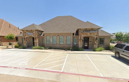 A look at 9153 Belshire Dr commercial space in North Richland Hills