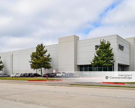 Prologis Freeport Corporate Center - 925 Freeport Pkwy - Coppell