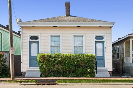 A look at Commercially Zoned Duplex on Tchoupitoulas commercial space in New Orleans