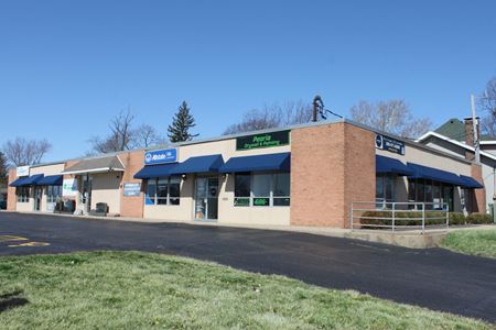 A look at 3701 Sheridan Road commercial space in Peoria