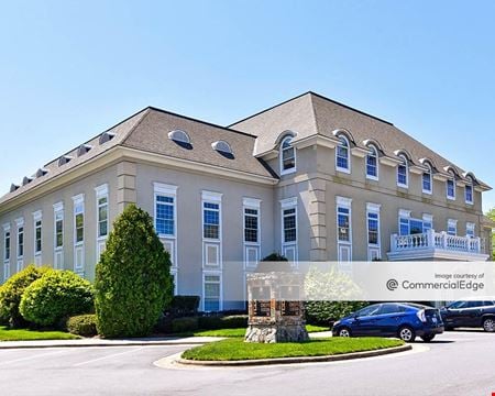 A look at Grandover Commons - 4508 & 4510 Weybridge Lane commercial space in Greensboro