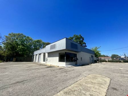 A look at 668 S. Oates commercial space in Dothan