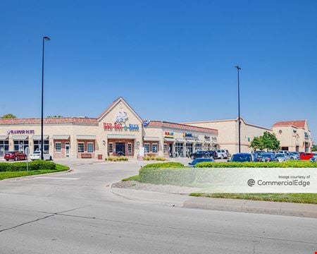 A look at Trinity Commons Retail space for Rent in Fort Worth