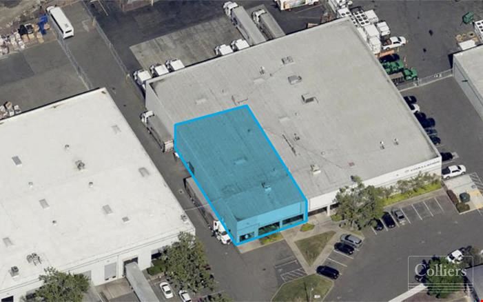 LIGHT INDUSTRIAL SPACE FOR SUBLEASE