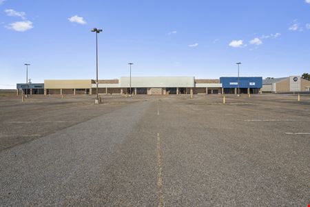 A look at Airport Plaza Gulfport Mississippi - Retail / Flex Warehouse Retail space for Rent in Gulfport