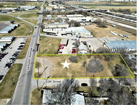 A look at 1350 Samuels Ave. commercial space in Fort Worth