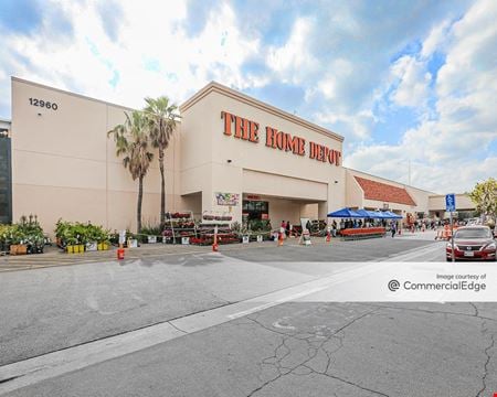 A look at Full Store Retail for Sublease commercial space in Pearland