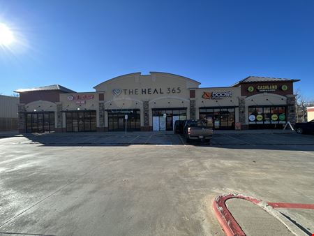 A look at Lennox Plaza Commercial space for Rent in Midwest City