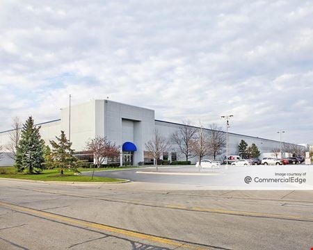 A look at Sony Music Distribution Industrial space for Rent in Bolingbrook