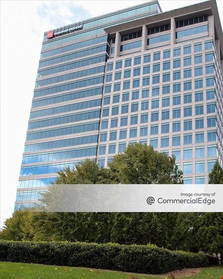 A look at Prominence Tower commercial space in Atlanta