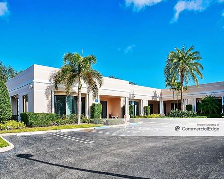 A look at 420 & 440 Columbia Drive commercial space in West Palm Beach
