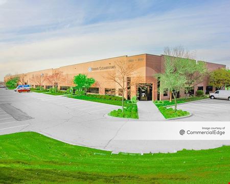A look at Skyline Business Center commercial space in Burnsville