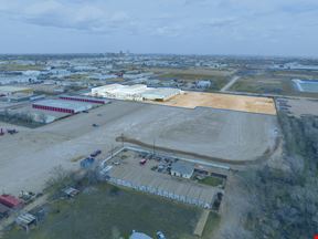±80,554 SF Industrial Complex w/ Multiple Cranes
