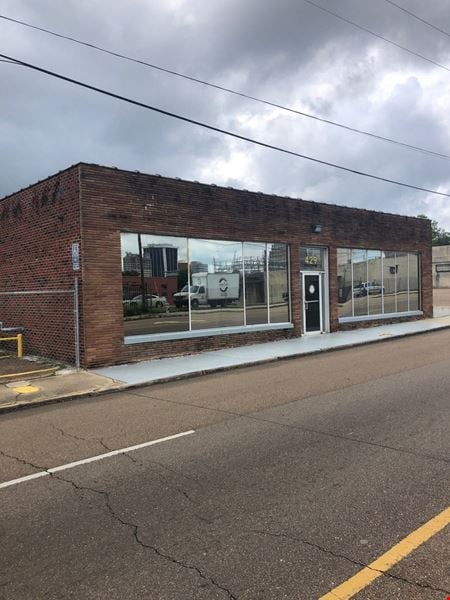 A look at 429 S Gallatin Street commercial space in Jackson